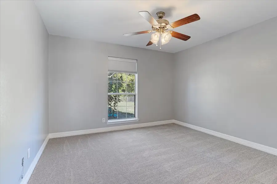 2615 Rolling Hills Drive, Sherman, TX 75092 - Image #3