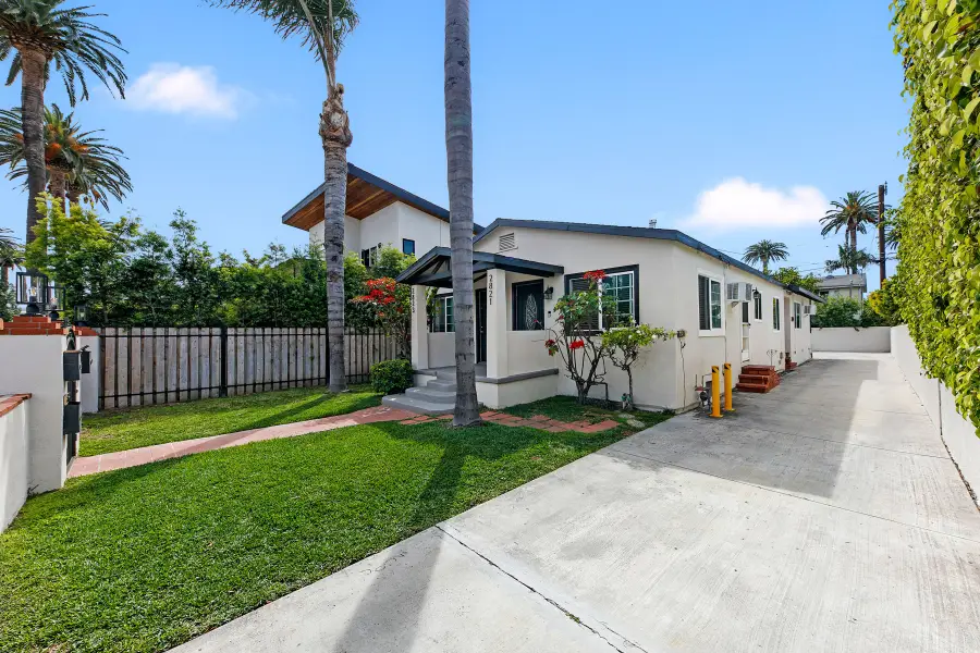 2821 S Sycamore Avenue, Los Angeles, CA 90016 - #2