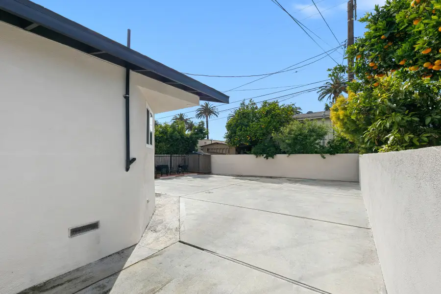 2821 S Sycamore Avenue, Los Angeles, CA 90016 - #3