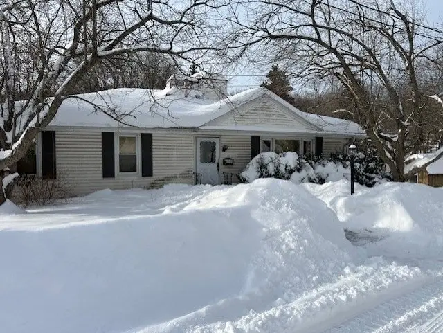 21 Baxter St, Worcester, MA 01602 - #1