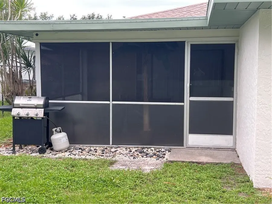 919 SE 14th Street #B, Cape Coral, FL 33990 - #2