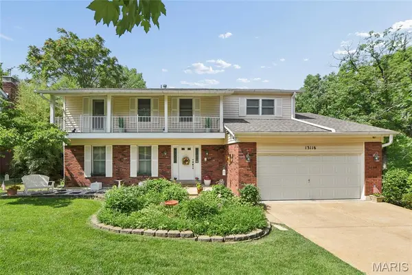 13116 Huntercreek Ridge Road, St Louis, MO 63131