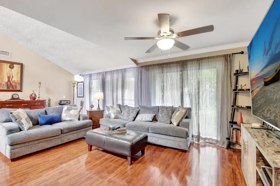 249 Pleasant Wood Dr, Wellington, FL 33414 - #3