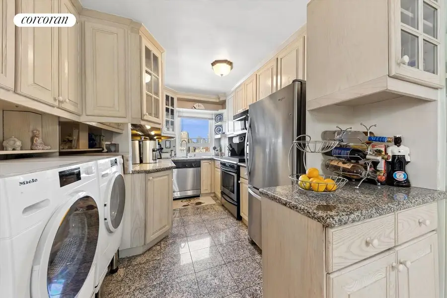 215 Adams Street #16H, Brooklyn, NY 11201 - #2