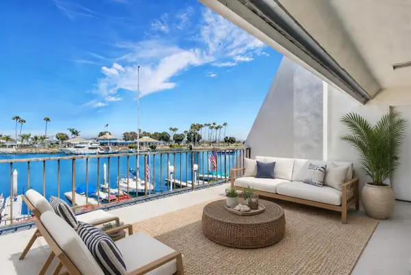 38 Antigua Court, Coronado, CA 92118