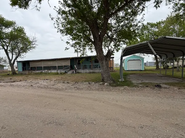 60 Adame Lane, Port Lavaca, TX 77979