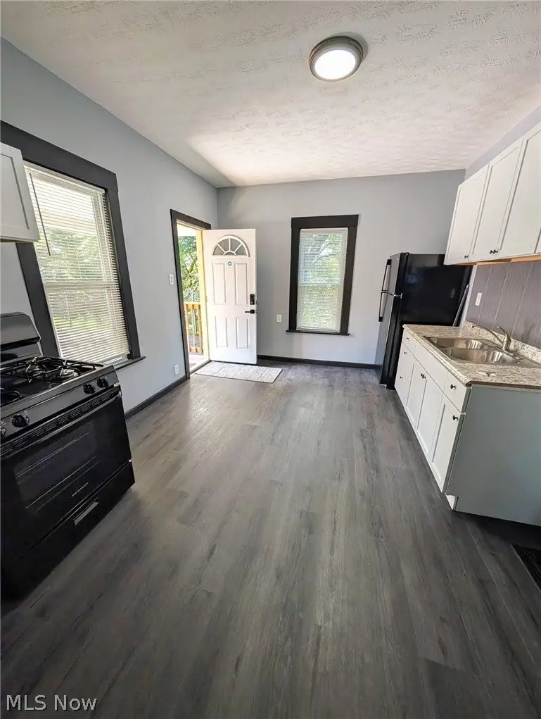 1431 Rowley Avenue, Cleveland, OH 44109 - #3