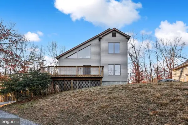 1232 Lakeview Drive, Cross Junction, VA 22625