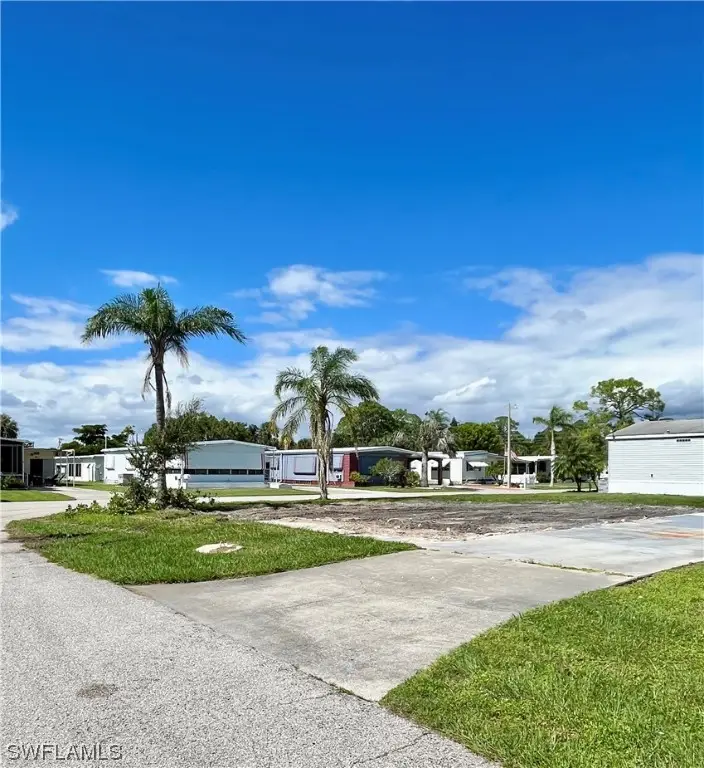 763 Knotty Pine Circle, North Fort Myers, FL 33917 - Image #3