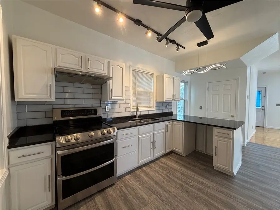 38 Marion Avenue N, Providence, RI 02905 - #3