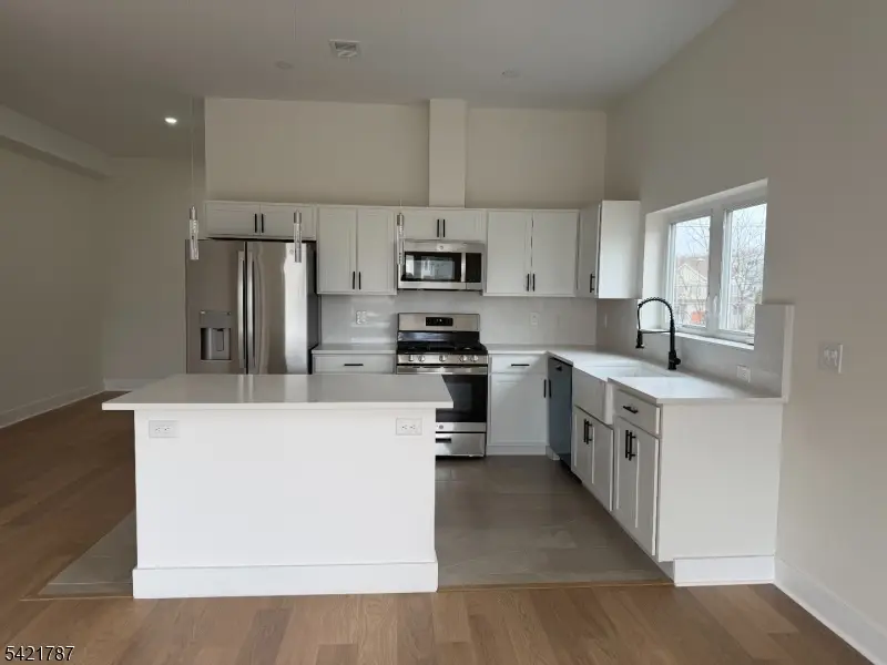 12 Nelson Pl, Irvington, NJ 07111-4410 - #3