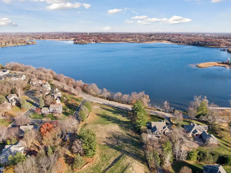 3961 White Oak Lane, Chanhassen, MN 55331 - Image #3