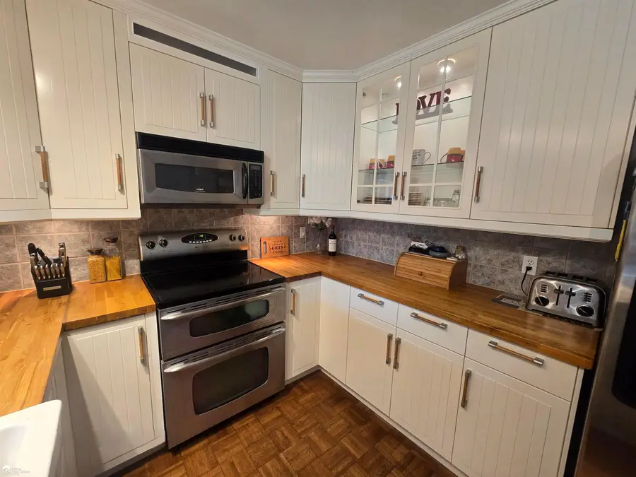 5282 Mccandlish, Grand Blanc, MI 48439 - Image #2