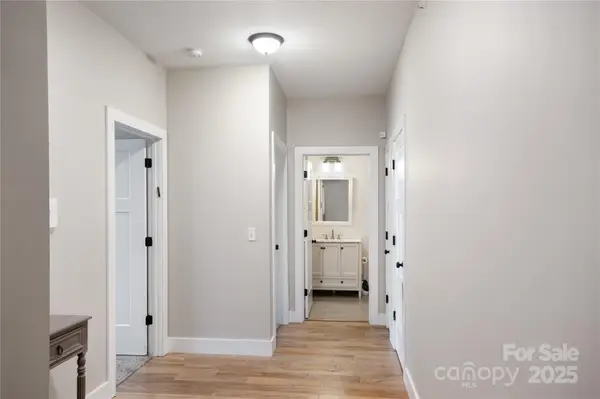 124 Foxden Drive #303, Fletcher, NC 28732