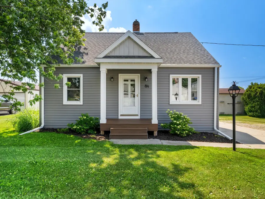 84 E North Water Street, Algoma, WI 54201 - #2