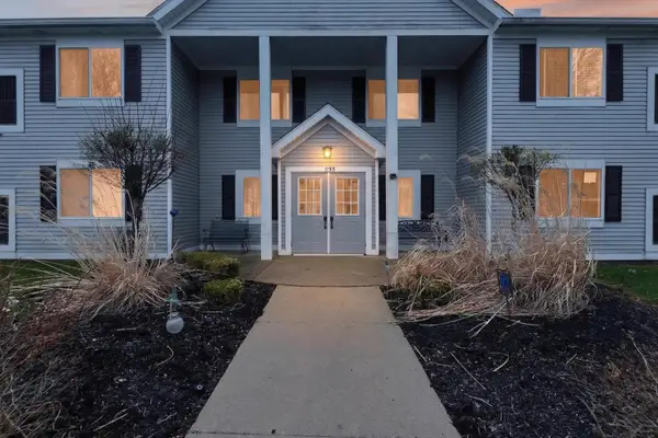 1155 S Lake Drive #71, Novi, MI 48377