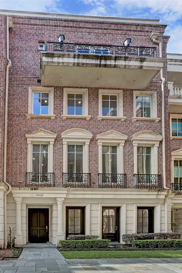 1913 Revere Street, Houston, TX 77019