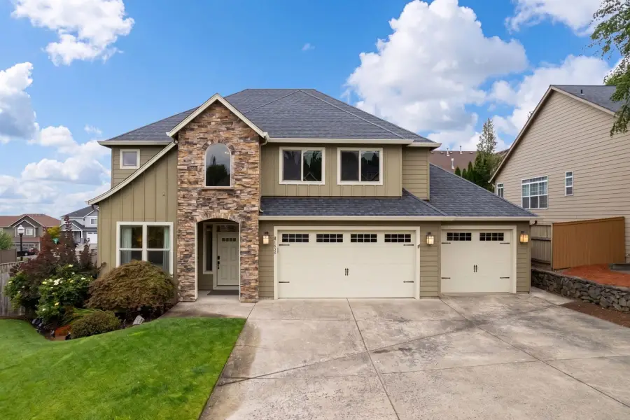 1638 NW Klickitat St, Camas, WA 98607 - #2