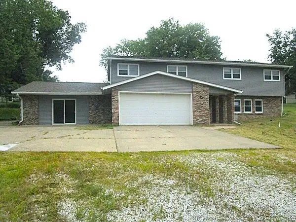 2 Woodland Lane, Macomb, IL 61455