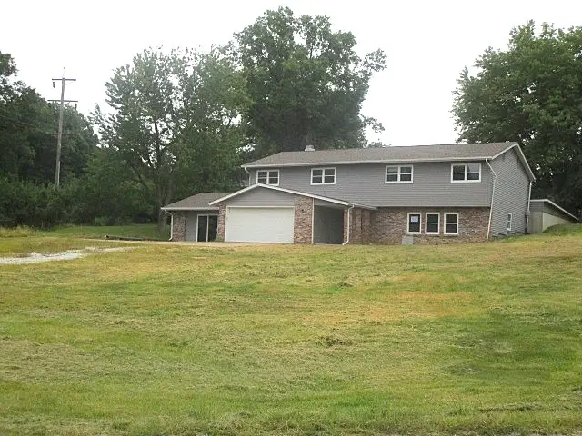 2 Woodland Lane, Macomb, IL 61455 - #2