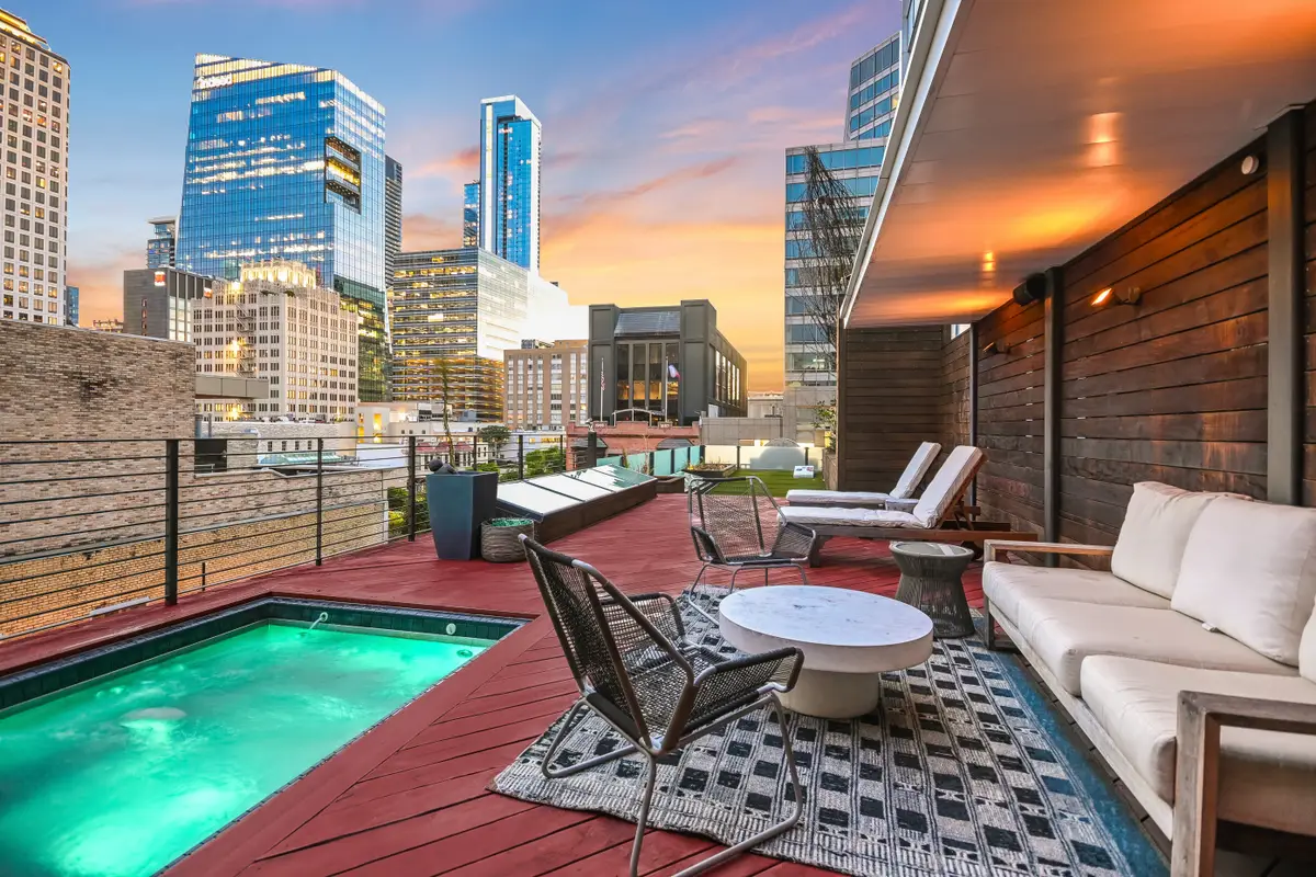811 Congress Ave, Austin, TX 78701 - #1