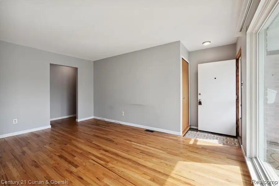 14374 Ramblewood Street, Livonia, MI 48154 - #3