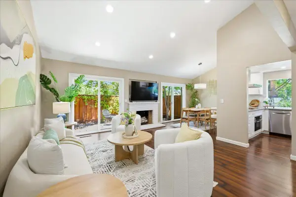 20052 Northcrest Square, Cupertino, CA 95014