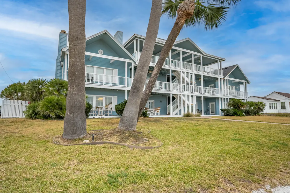 627 S Water Street #101, Rockport, TX 78382 - #1