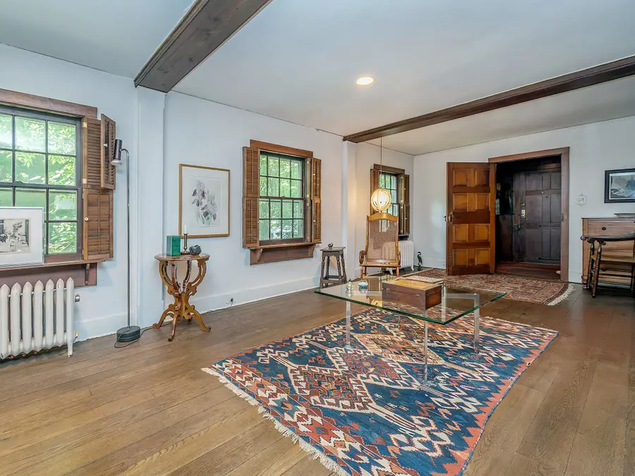10 Amherst Road, Great Neck, NY 11021 - #3
