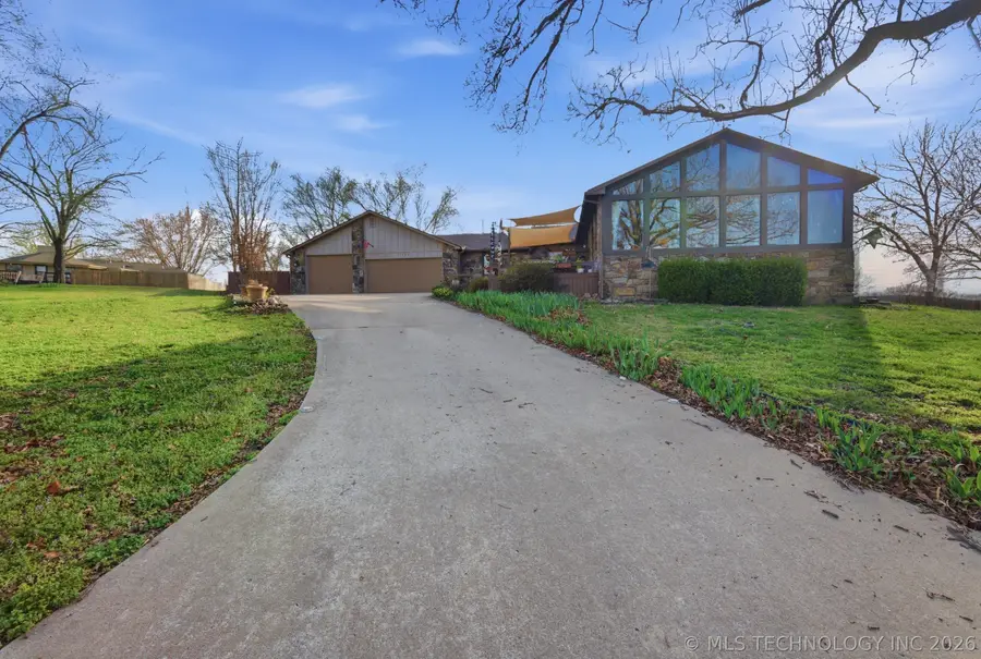 1504 Carey Drive, Grove, OK 74344 - #3