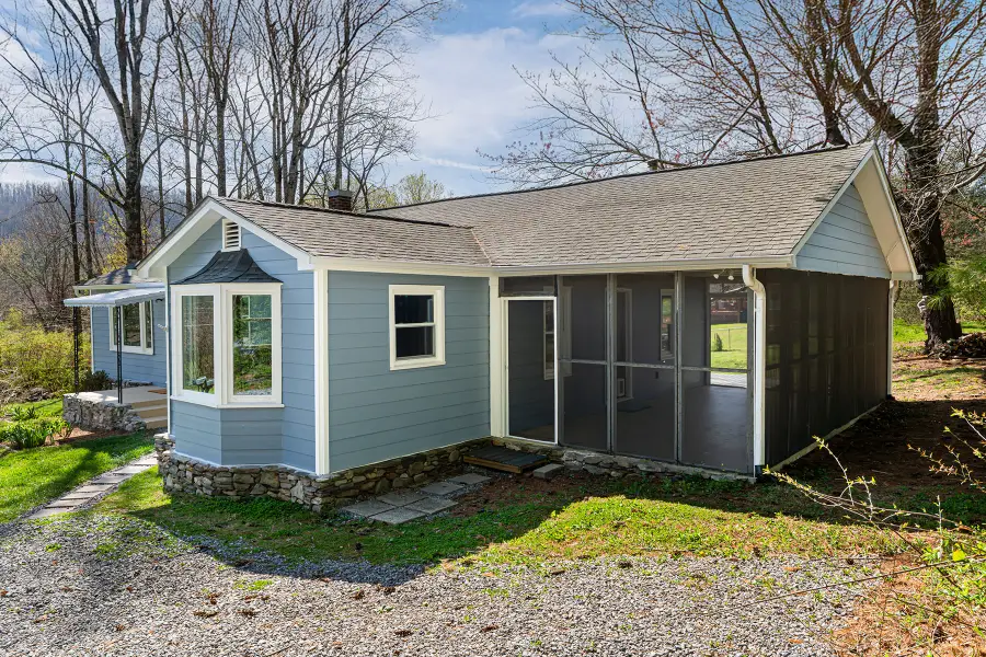 215 Browning Avenue, Hendersonville, NC 28791 - #3