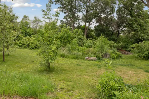 2705 Hillview Road, Mounds View, MN 55112