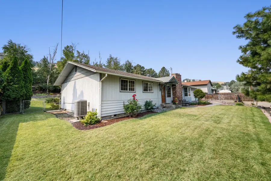 4317 Ironton Dr, West Richland, WA 99353 - #3