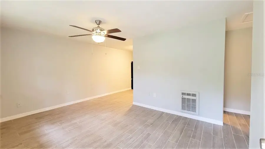 5320 Pine Street , B #null, Seffner, FL 33584 - Image #2