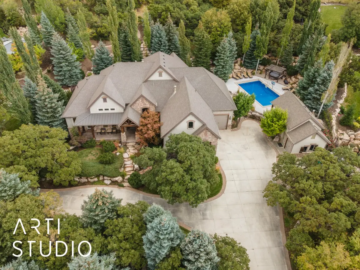 3532 N Layton Ridge Dr, Layton, UT 84040 - Image #1
