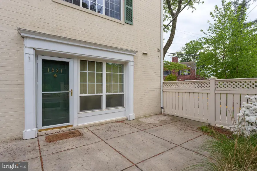 1381 N Van Dorn Street, Alexandria, VA 22304 - Image #2