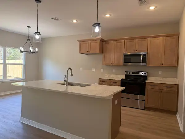 3804 Golden Acres Circle, Crestview, FL 32539