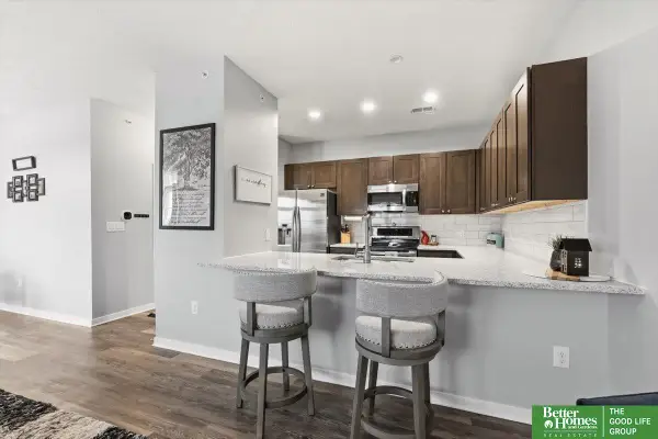 5933 N 158 Court #303, Omaha, NE 68116
