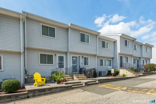 273 Derby Avenue #305, Derby, CT 06418