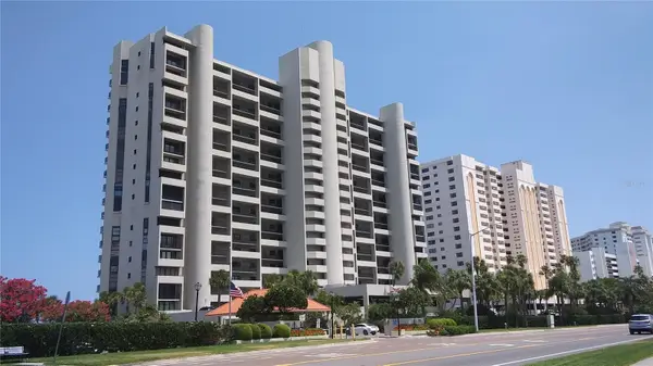 1290 GULF BOULEVARD #1006, CLEARWATER BEACH, FL 33767