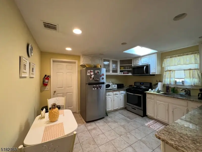 49 Mohawk Ave, Lake Hiawatha, NJ 07034 - #2