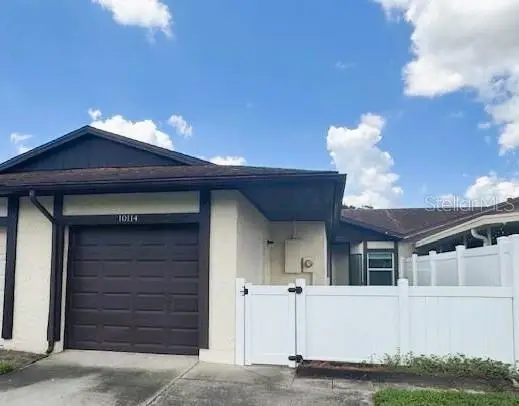 10114 Blazed Tree Court, ORLANDO, FL 32821