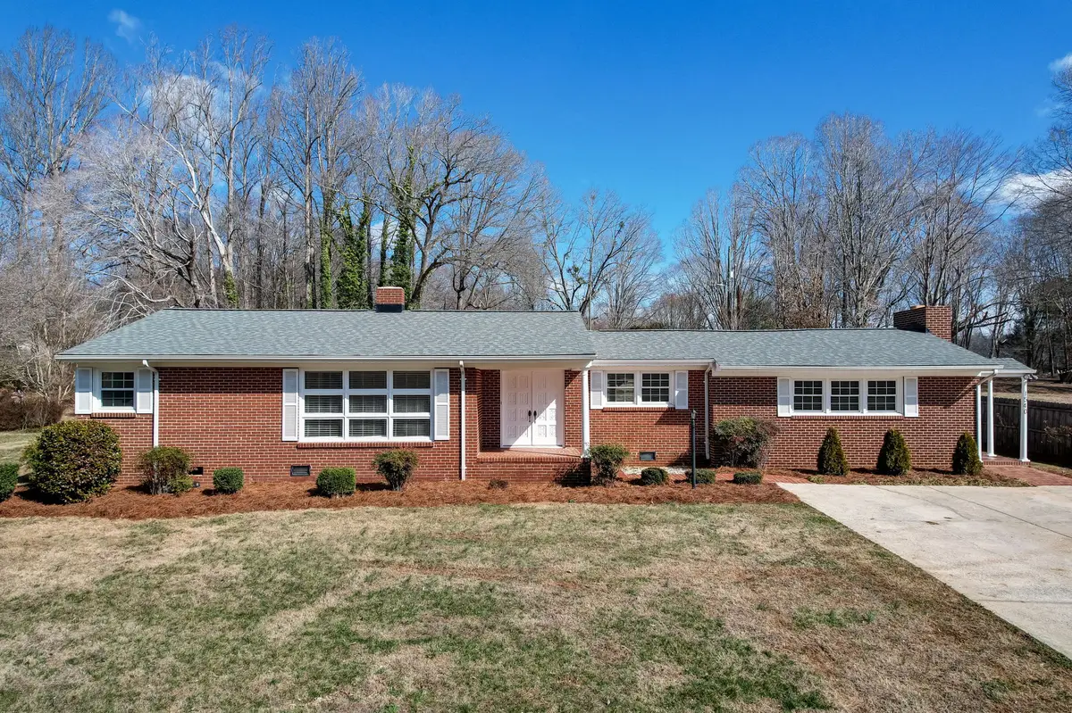 1540 W Harrison Street, Reidsville, NC 27320 - #1