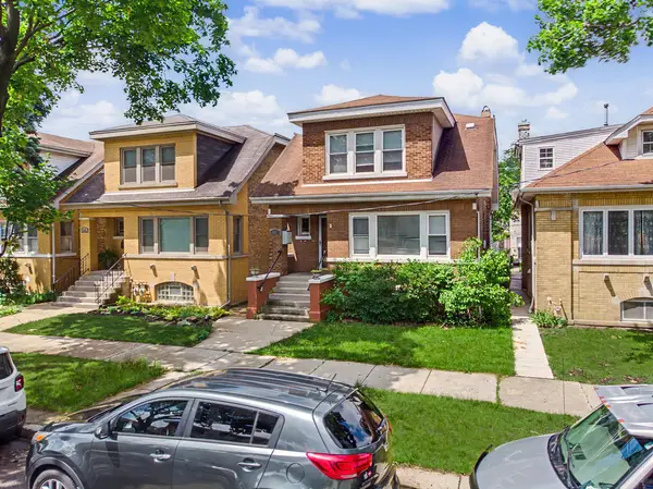 4450 N Mango Avenue, Chicago, IL 60630