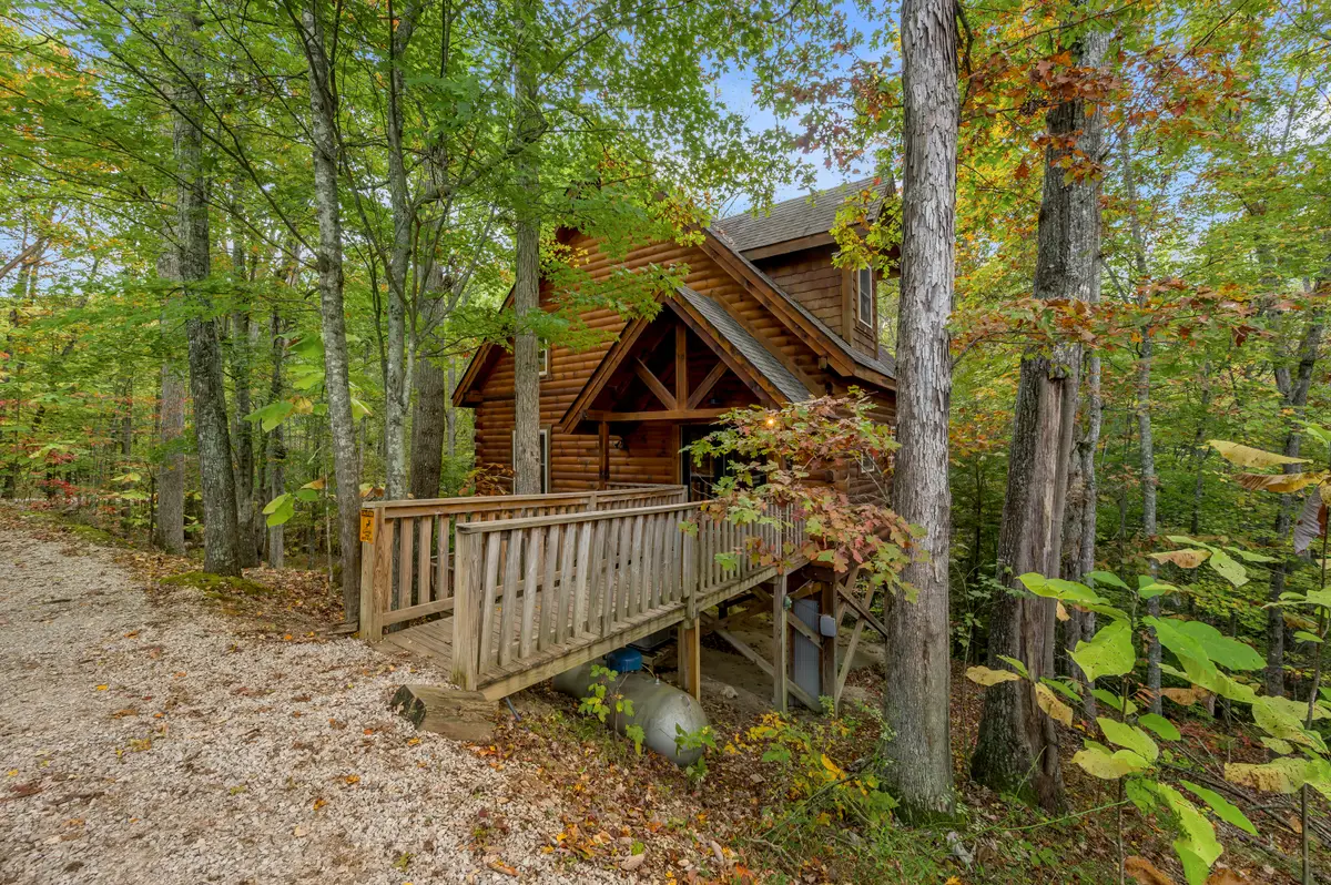 246 Suzanna's Arch Road, Campton, KY 41301 - Image #1