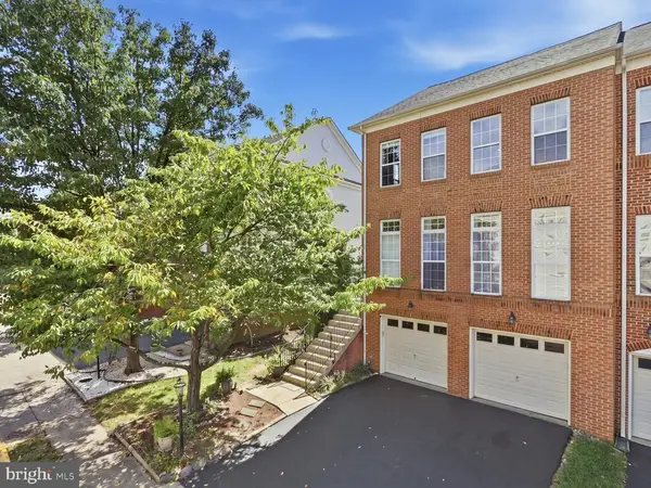 24699 Siltstone Square, Aldie, VA 20105