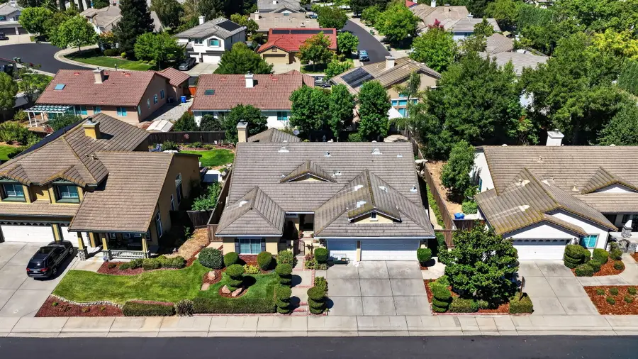 3729 Lake Terrace Drive, Elk Grove, CA 95758 - #2