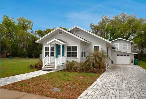 1245 N Alexander Street, MOUNT DORA, FL 32757
