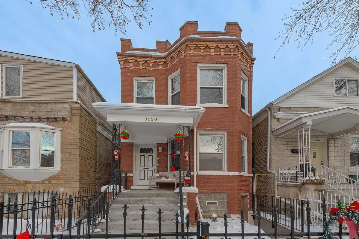 3530 W Evergreen Avenue #2, Chicago, IL 60651 - #1