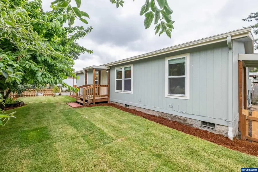 2110 NE Willamette Ave, Albany, OR 97321 - Image #3